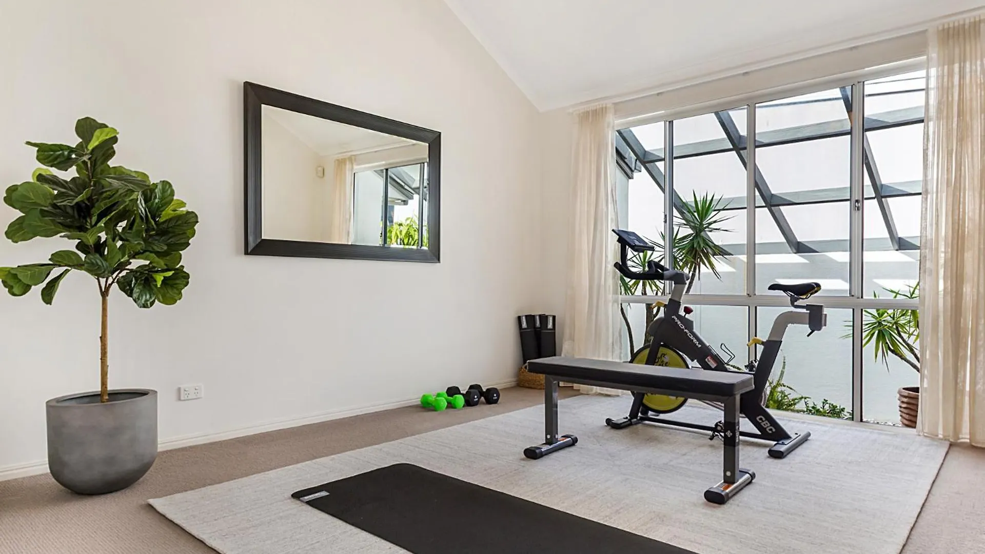 度假居 Amazing Canal House With Private Jetty, Gym & Pool 穆卢拉巴 澳大利亚